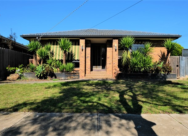 4 Roach Drive, Altona Meadows VIC 3028