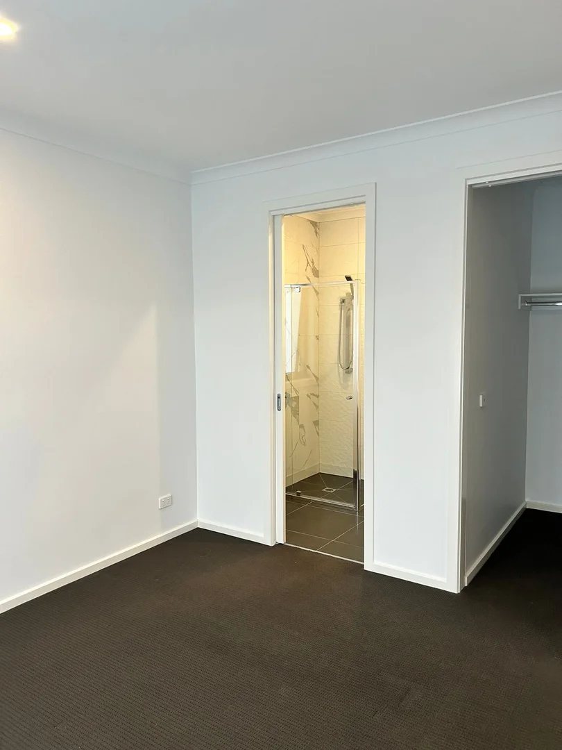 Additional image 9 of 2/5 Dubbo Street, Albion VIC 3020