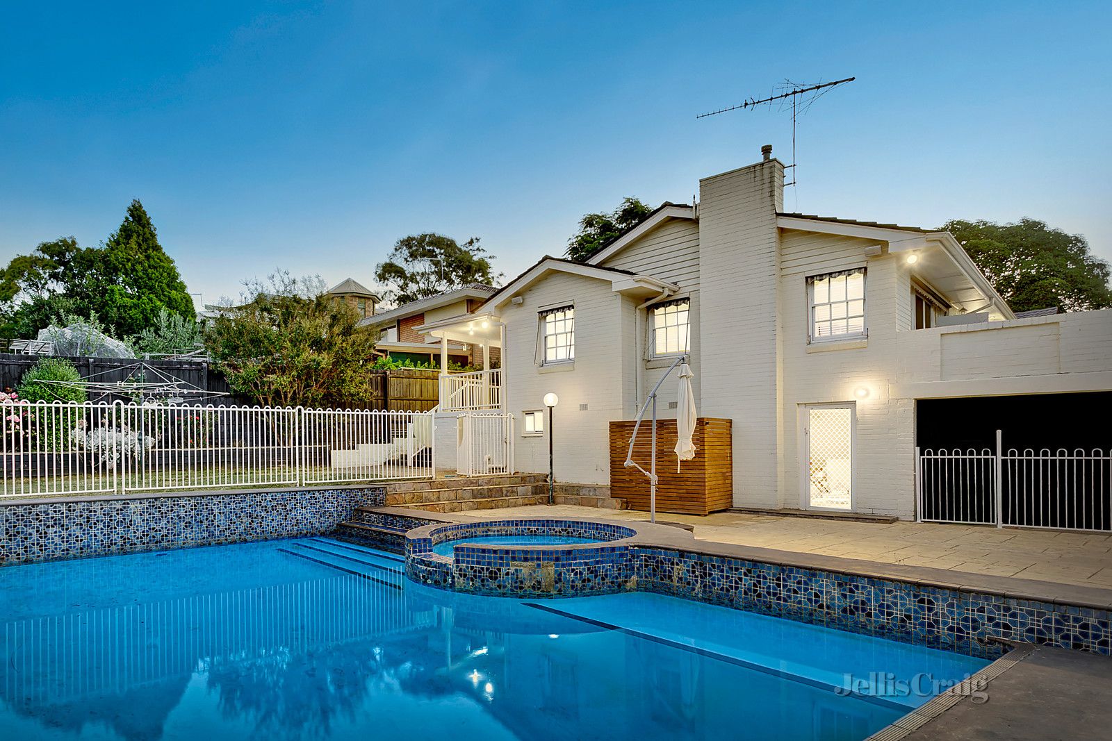 6 Benambra Drive, Templestowe Lower VIC 3107, Image 1