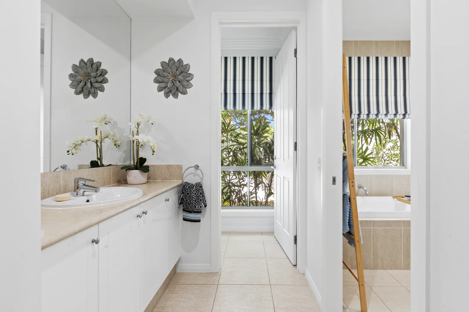 Additional image 29 of 6 Montserrat Court, Clear Island Waters QLD 4226