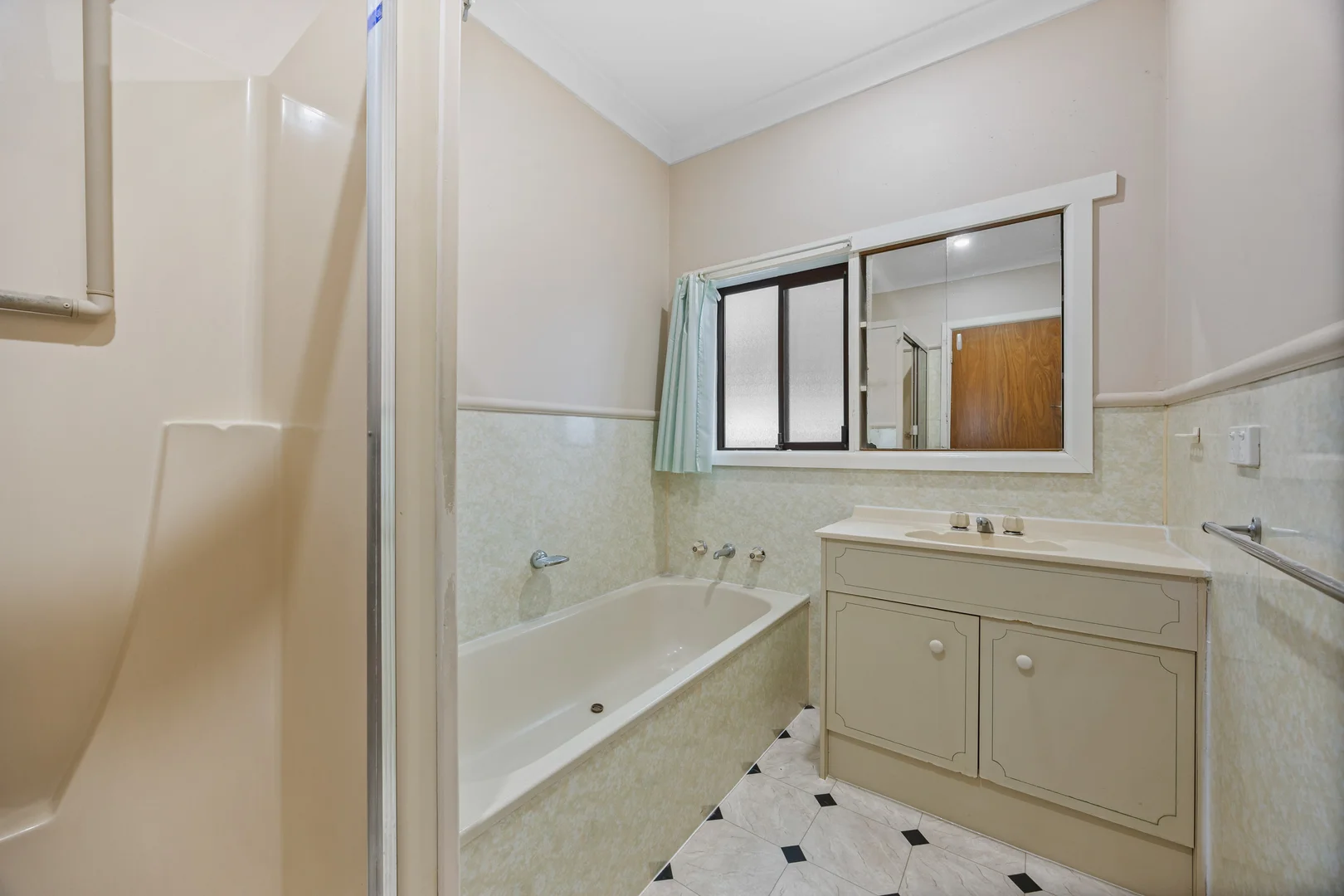 Additional image 10 of 5 Oak Street, Wendouree VIC 3355