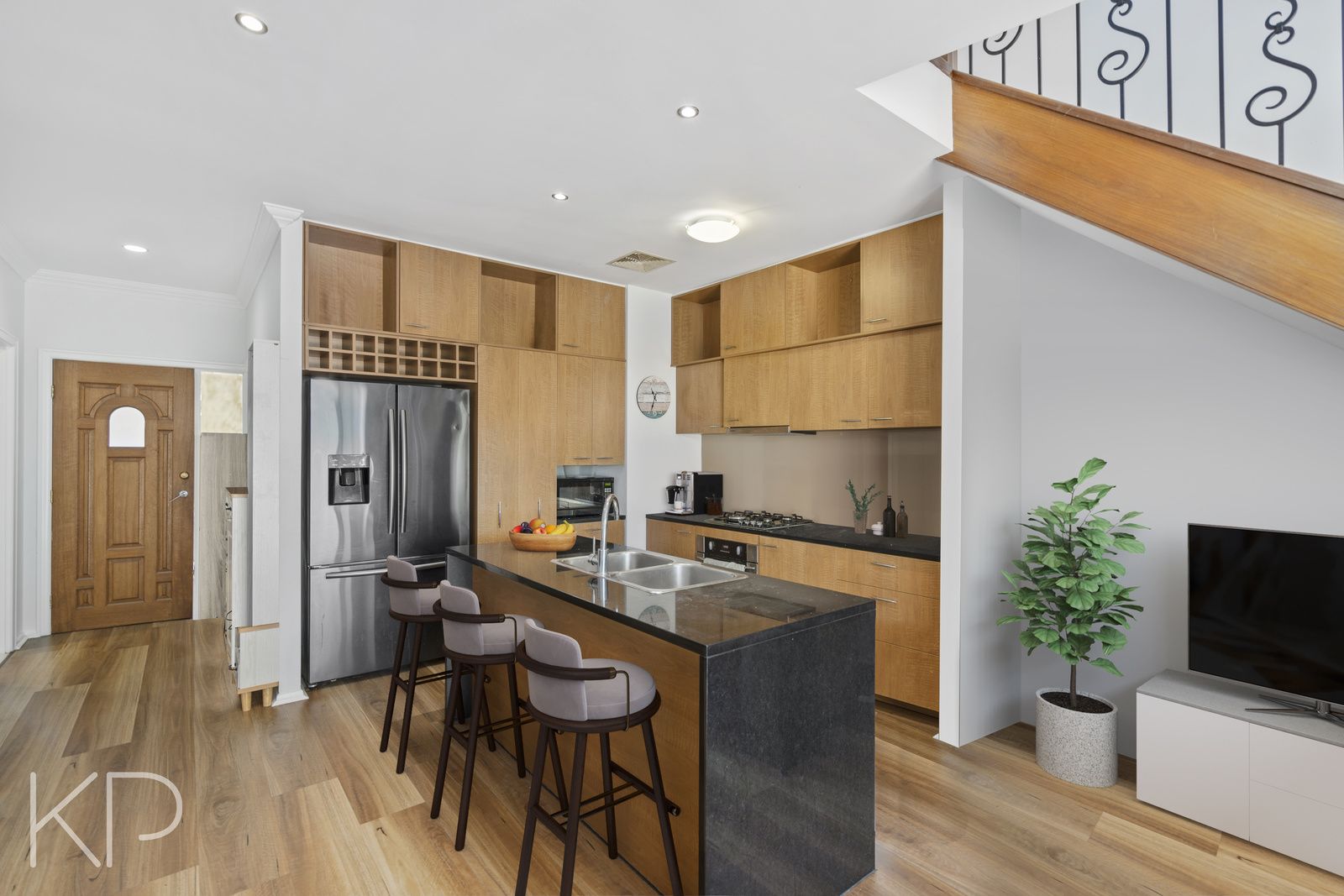 3 bedrooms Townhouse in 43/7 Elliott Street SURFERS PARADISE QLD, 4217