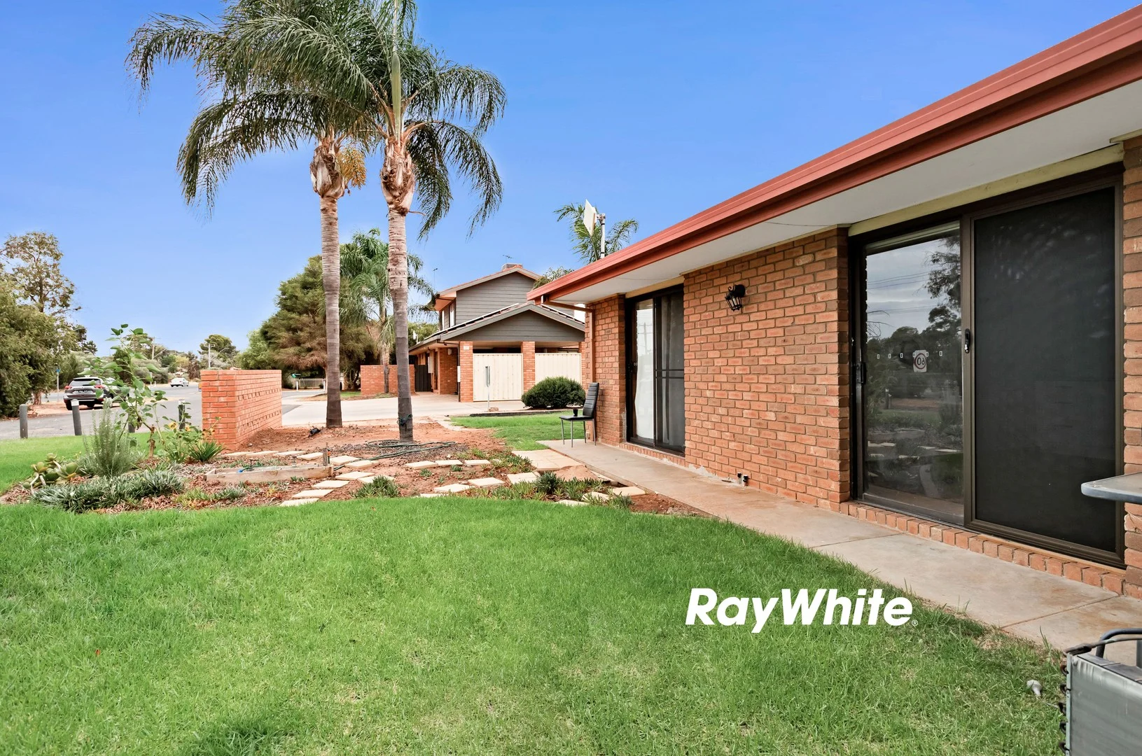 2/133 Calder Highway, Red Cliffs VIC 3496