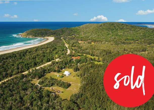 1090 Point Plomer Road, Crescent Head NSW 2440