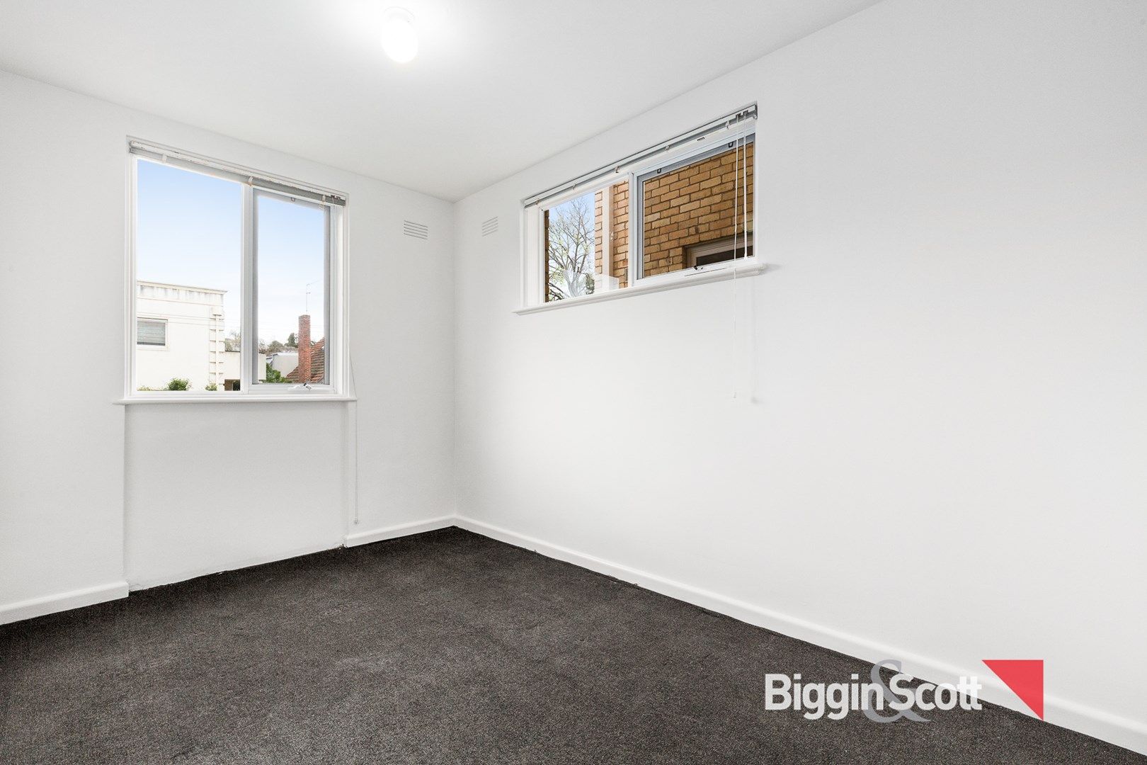 4/24 Warra Street, Toorak Property History & Address Research Domain