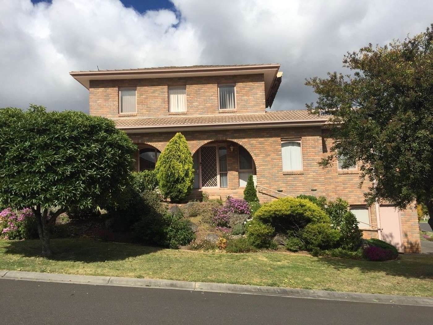 4 bedrooms House in 13 Sarah Place FRANKSTON SOUTH VIC, 3199