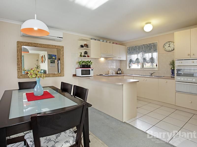1/329 Church Street, HERNE HILL VIC 3218, Image 2