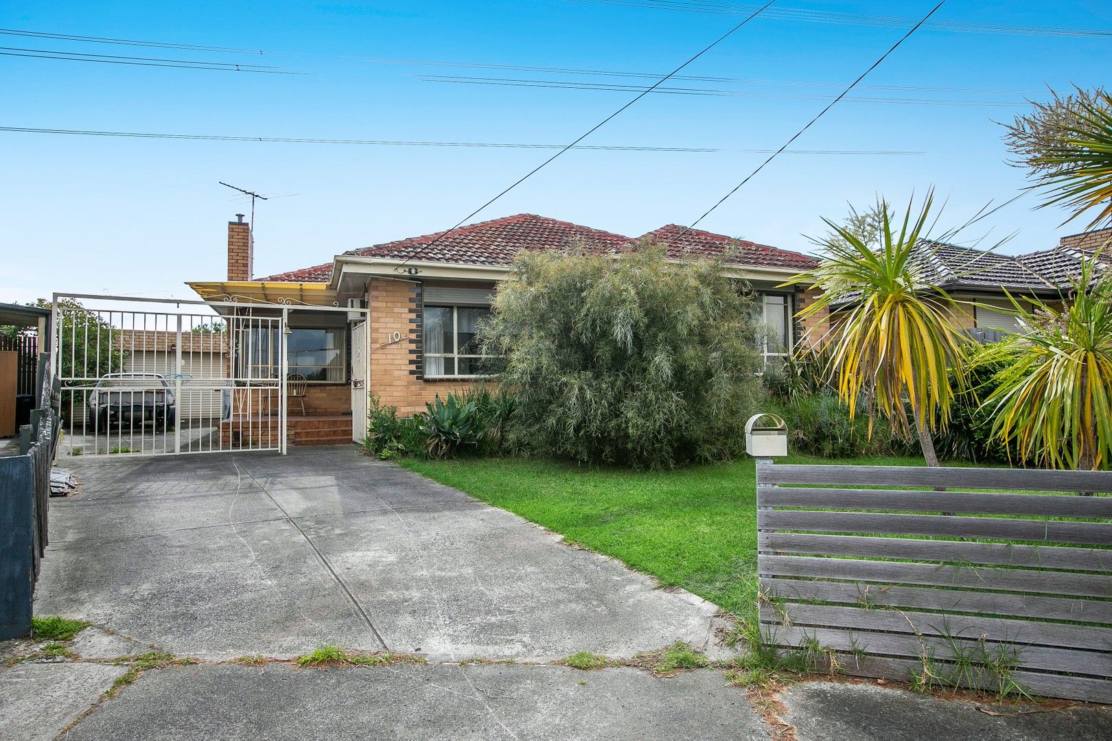 3 bedrooms House in 10 Ida Court RESERVOIR VIC, 3073