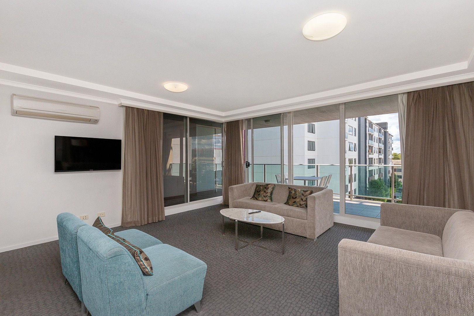 2 bedrooms Apartment / Unit / Flat in 2Bed,2Bath/100 Northbourne Avenue BRADDON ACT, 2612