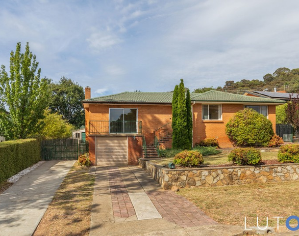 5 Huon Place, Lyons ACT 2606