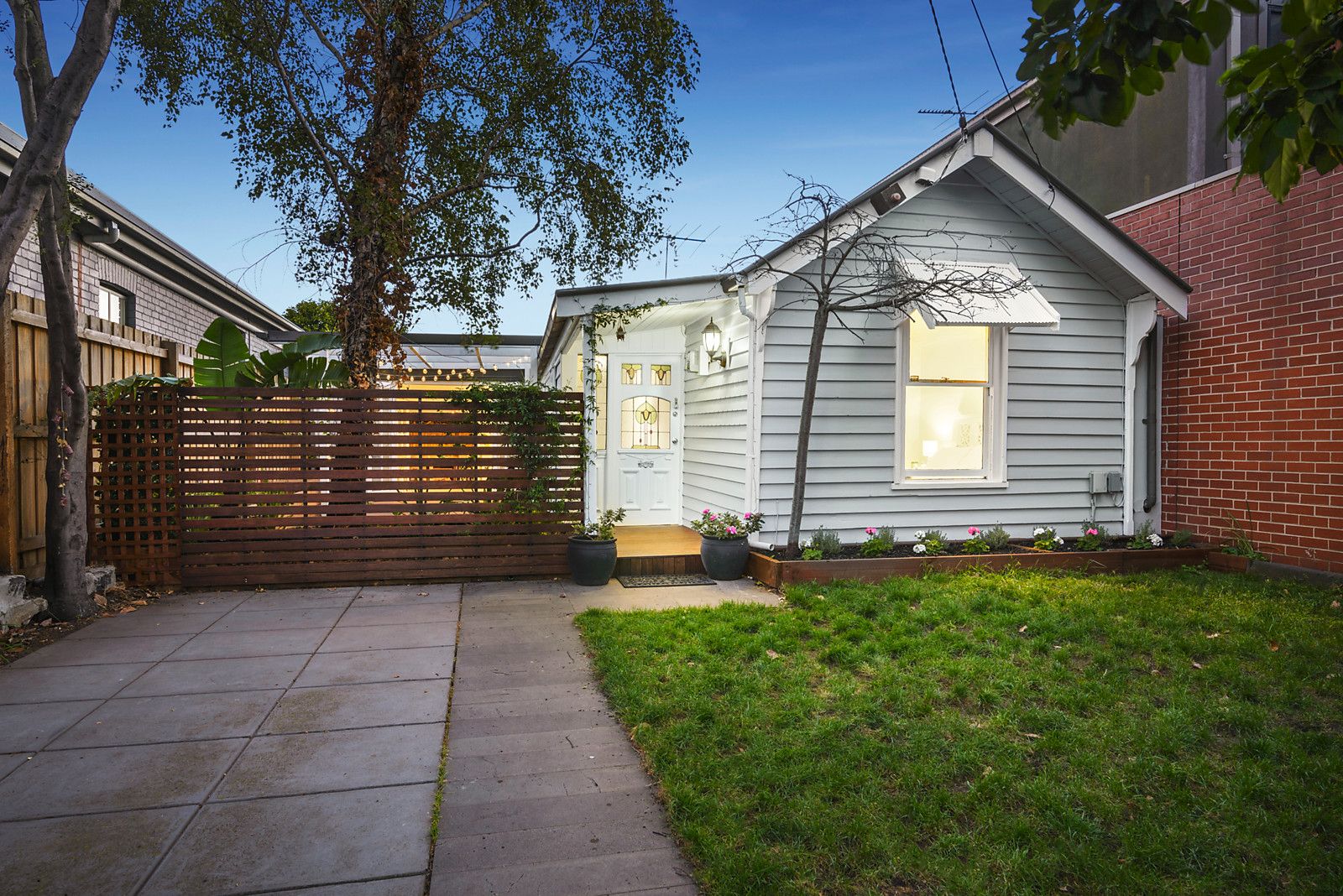 2 bedrooms House in 166 ALBERT STREET BRUNSWICK VIC, 3056