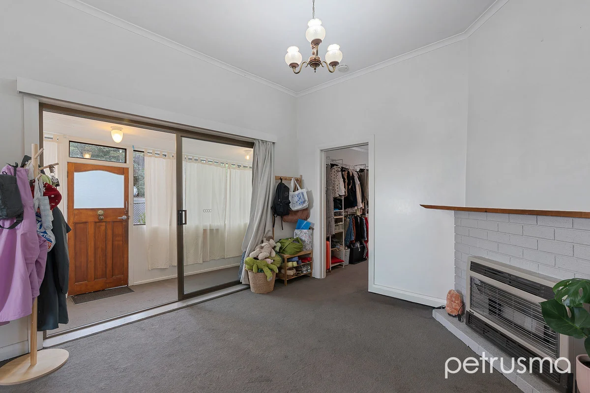 Additional image 11 of 34 Oldham Avenue, New Town TAS 7008
