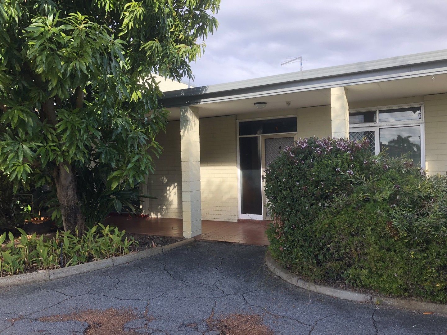 2 bedrooms Duplex in 11/56 Shakespeare YOKINE WA, 6060