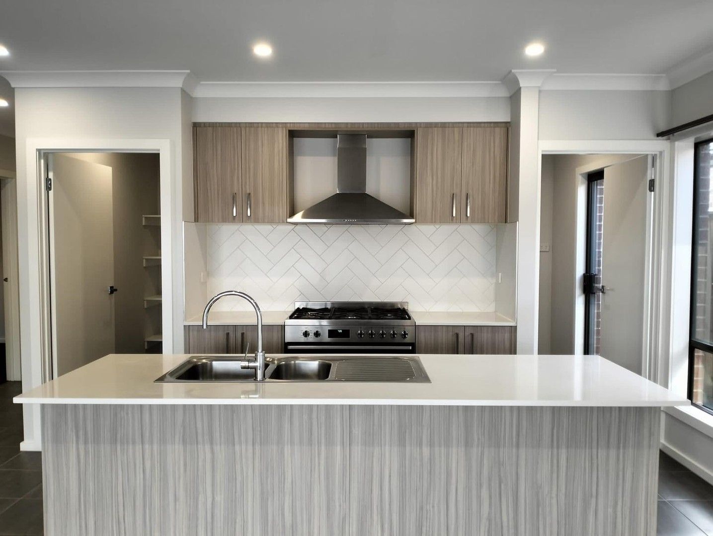 3 bedrooms House in 15 Daisy Drive DONNYBROOK VIC, 3064