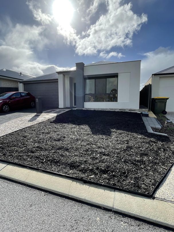 4 bedrooms House in 12 Sugargum Rise KIARA WA, 6054