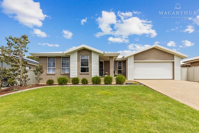 Picture of 26 Marylands Way, BOURKELANDS NSW 2650