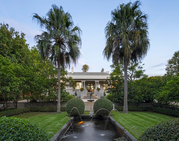 12 Lansell Road, Toorak VIC 3142