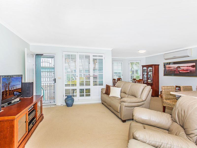 2/3-5 Coral Street, EVANS HEAD NSW 2473, Image 2