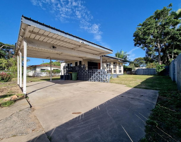 12 Lindeman Avenue, Cranbrook QLD 4814