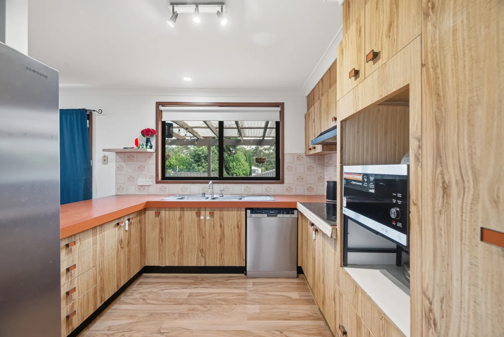 Additional image 5 of 237 Eagleview Road, Minto NSW 2566