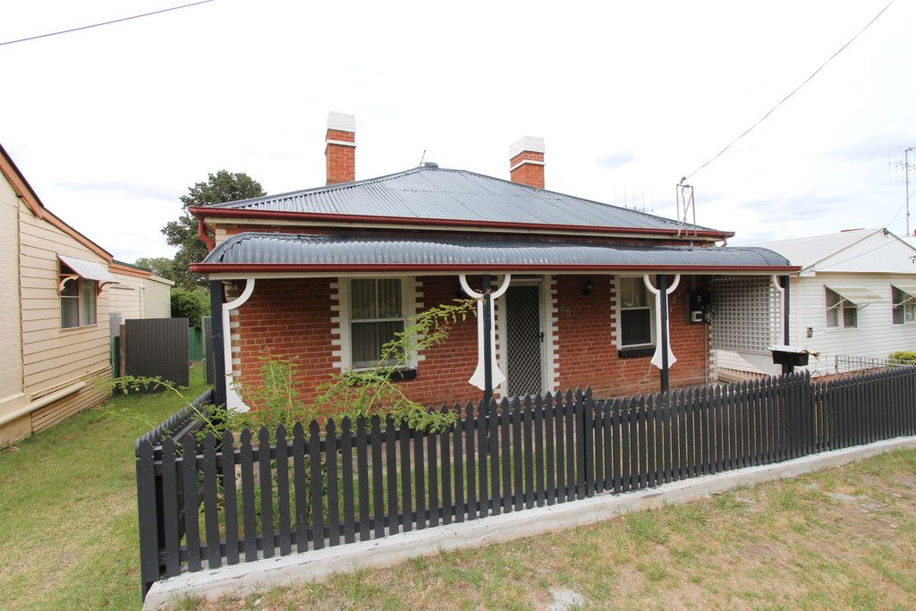 25 Brilliant St, Bathurst NSW 2795, Image 0