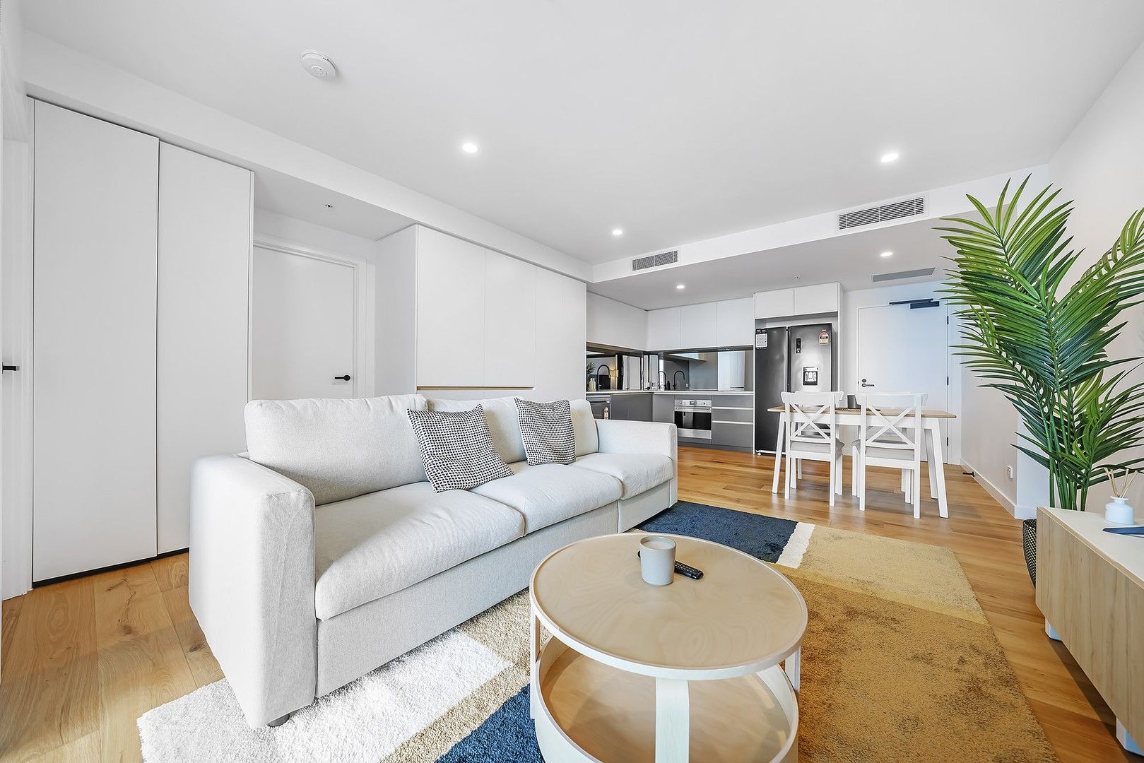 1 bedrooms Apartment / Unit / Flat in 1103/165 Marine Parade SOUTHPORT QLD, 4215