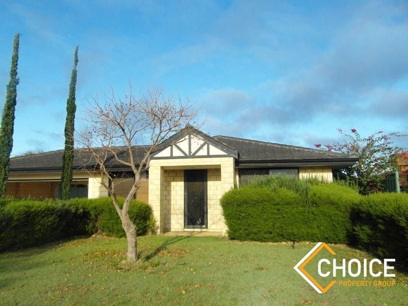 4 bedrooms House in 17 Passionfruit Way FORRESTFIELD WA, 6058