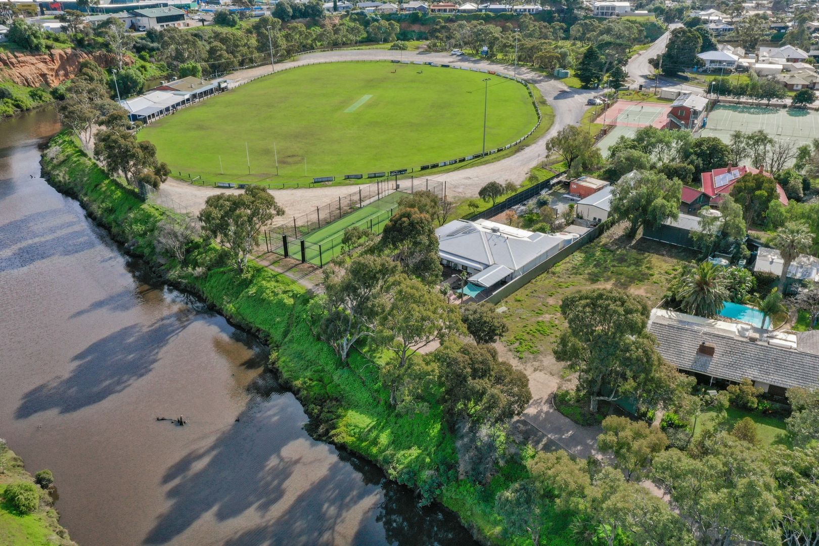 5 Paringa Parade, Old Noarlunga SA 5168, Image 2