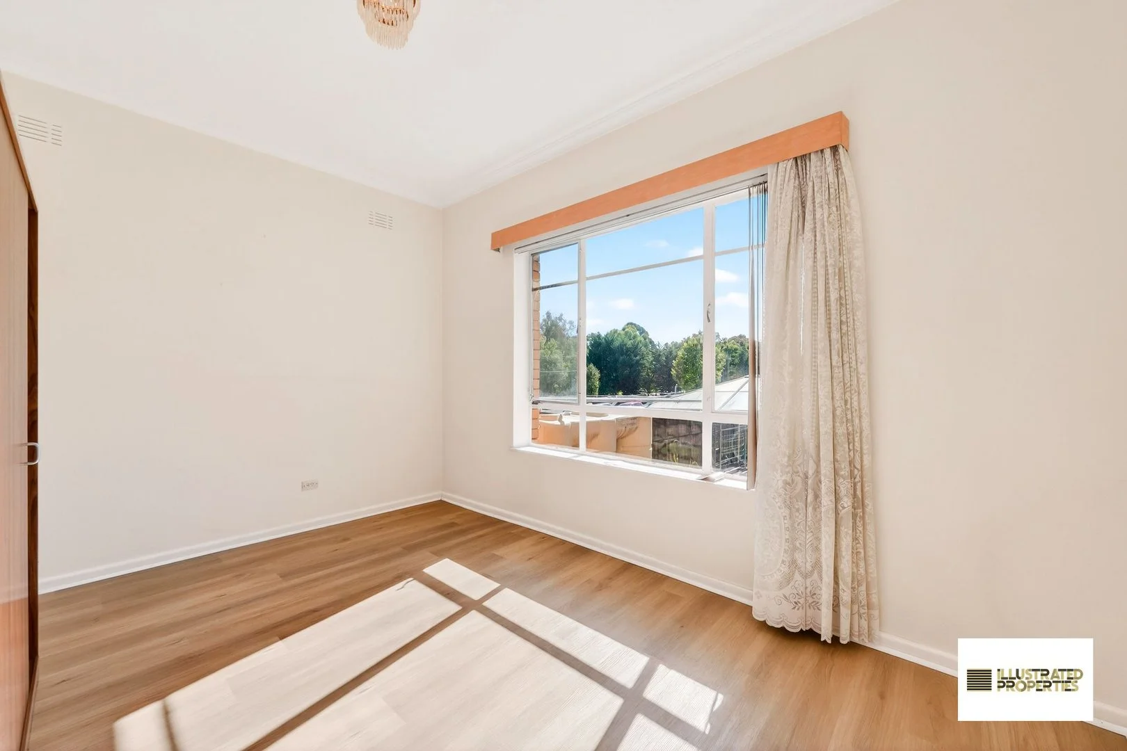 Additional image 3 of 8 Atkinson St, Queanbeyan NSW 2620