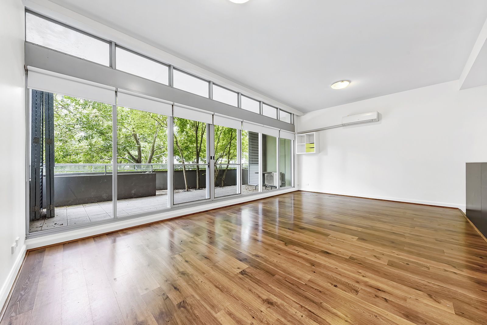 2 bedrooms Apartment / Unit / Flat in 102/13 Shoreline Drive RHODES NSW, 2138