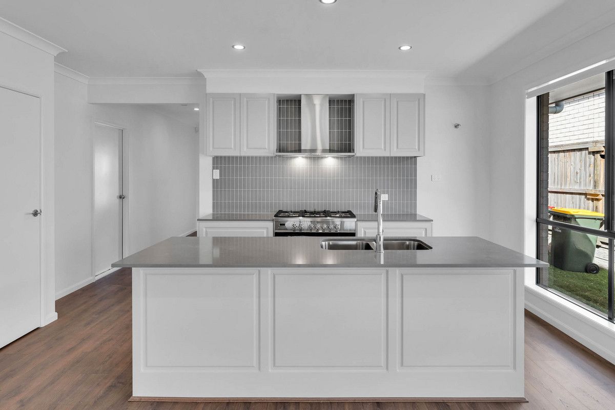 4 bedrooms House in 45 Yellowstone Avenue YARRABILBA QLD, 4207