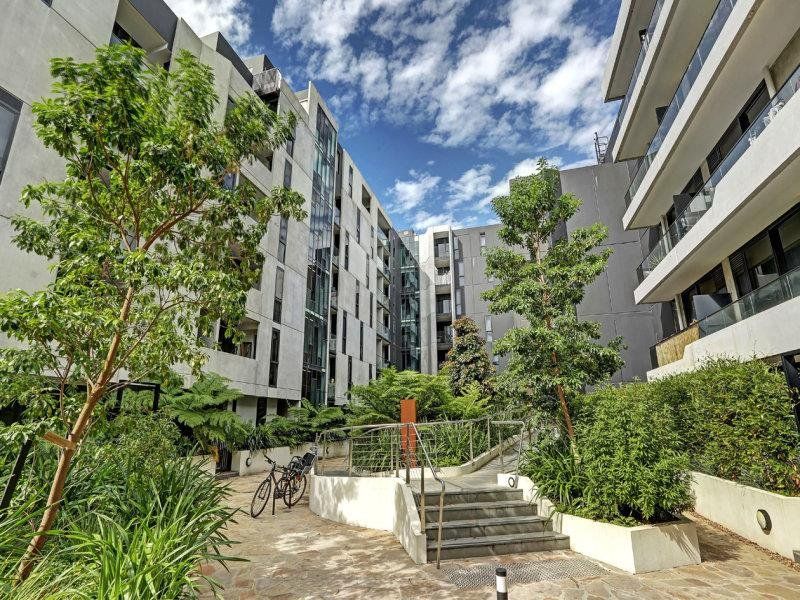 1 bedrooms Apartment / Unit / Flat in 212B/1-19 Colombo Street MITCHAM VIC, 3132