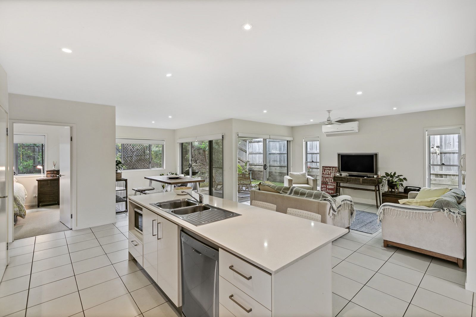 11/2 Pandorea Court, Noosaville QLD 4566, Image 2