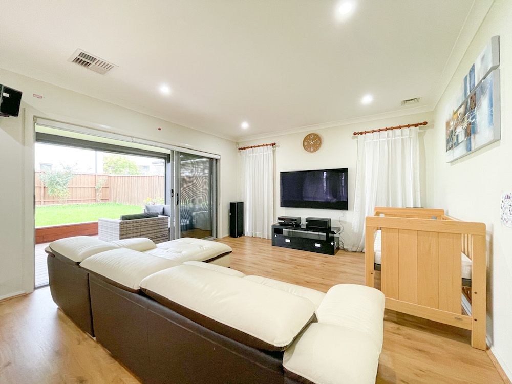 38 Northampton Drive, Glenfield NSW 2167 House For Rent 850 Domain