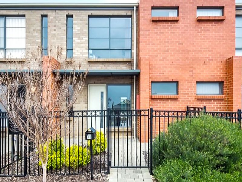 3 bedrooms Townhouse in 15 Bruno Drive BLAKEVIEW SA, 5114