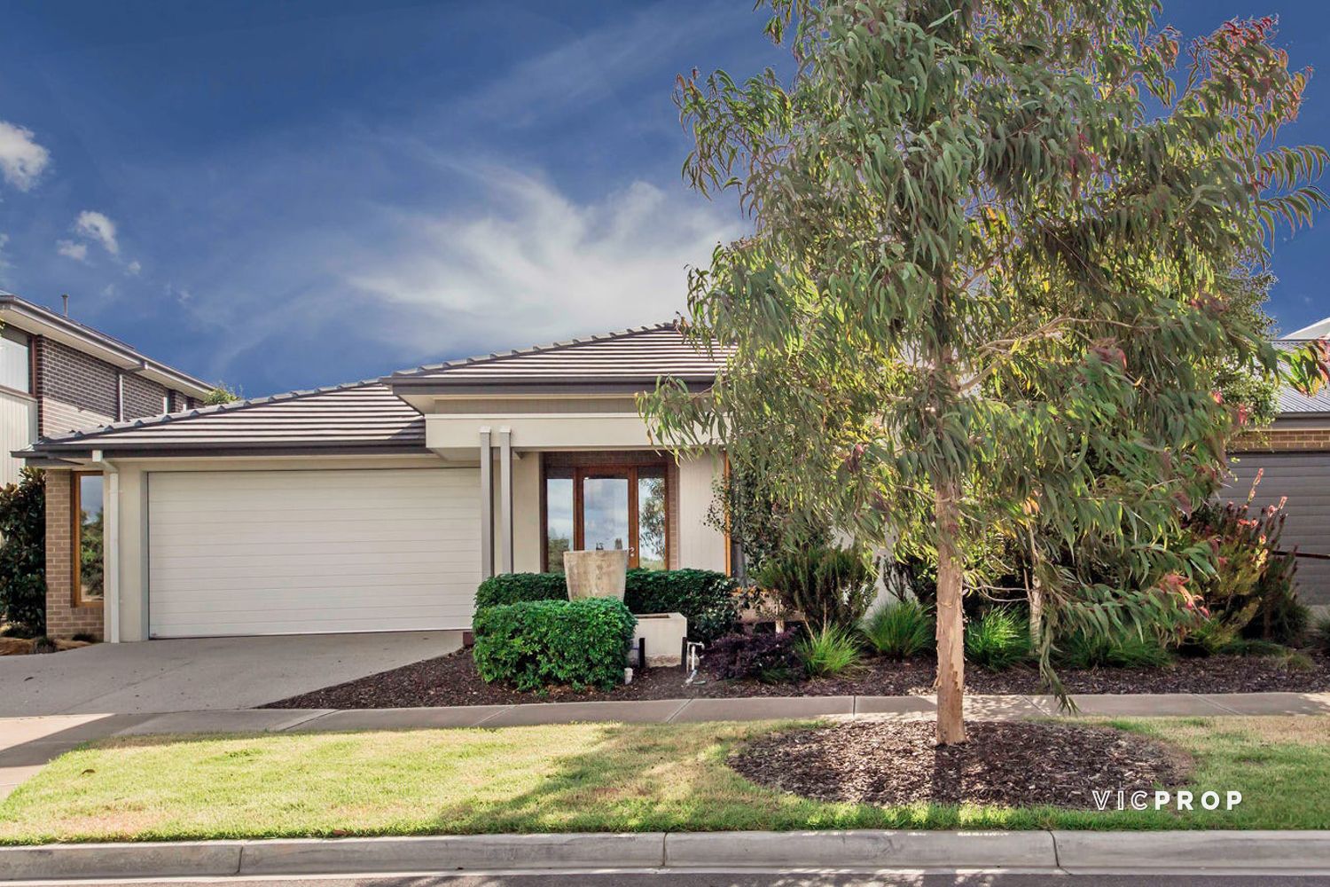 4 bedrooms House in 7 Billeroy Way WERRIBEE VIC, 3030