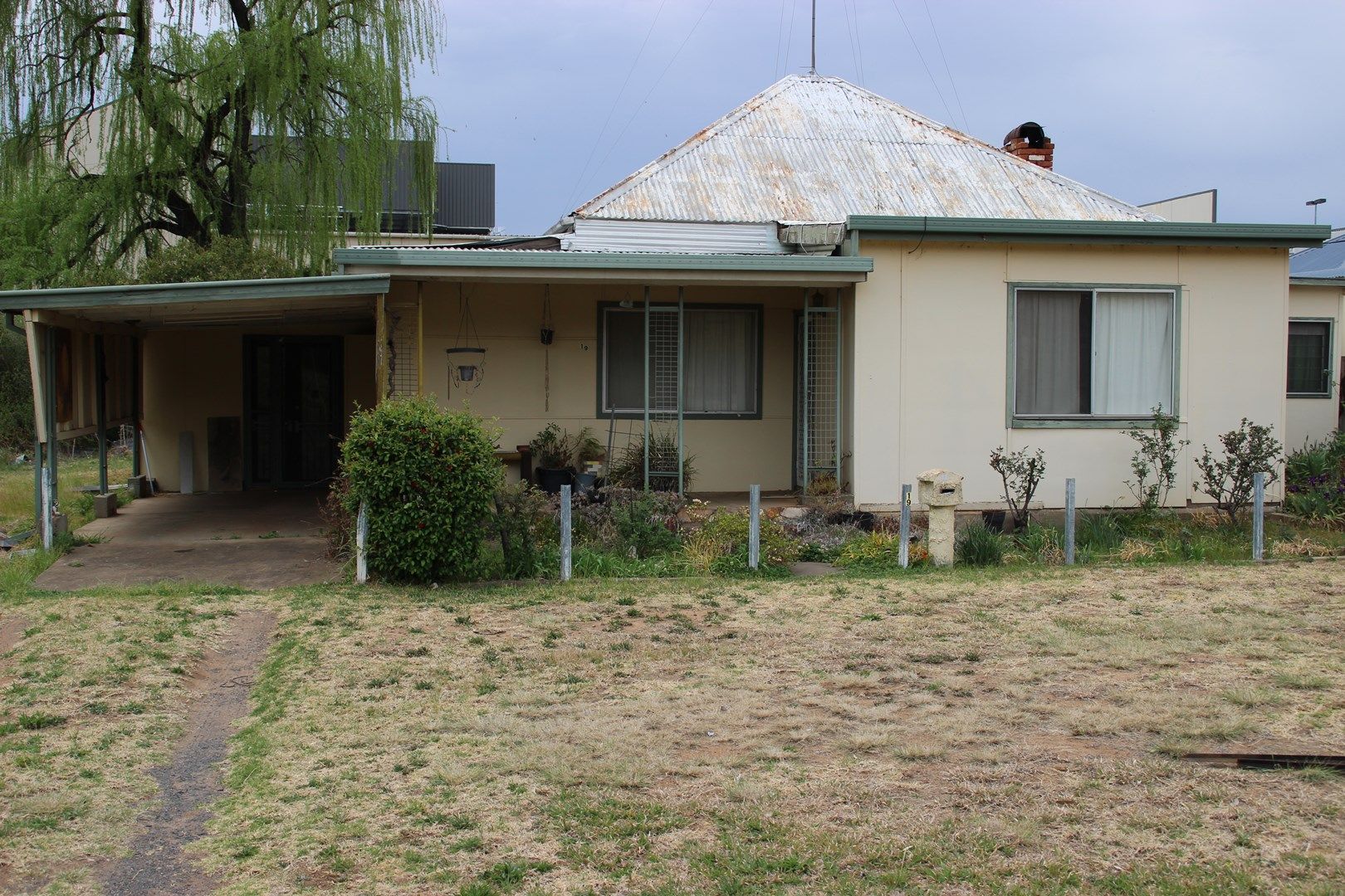 19 ROBERTSON STREET, Coonabarabran NSW 2357, Image 0