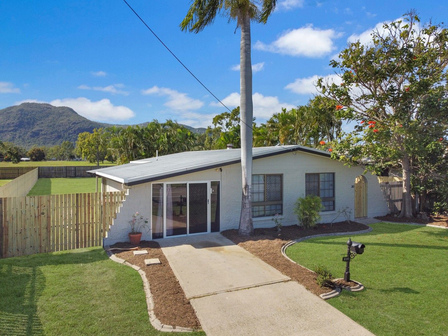 310 Pinnacle Drive, Rasmussen QLD 4815, Image 0