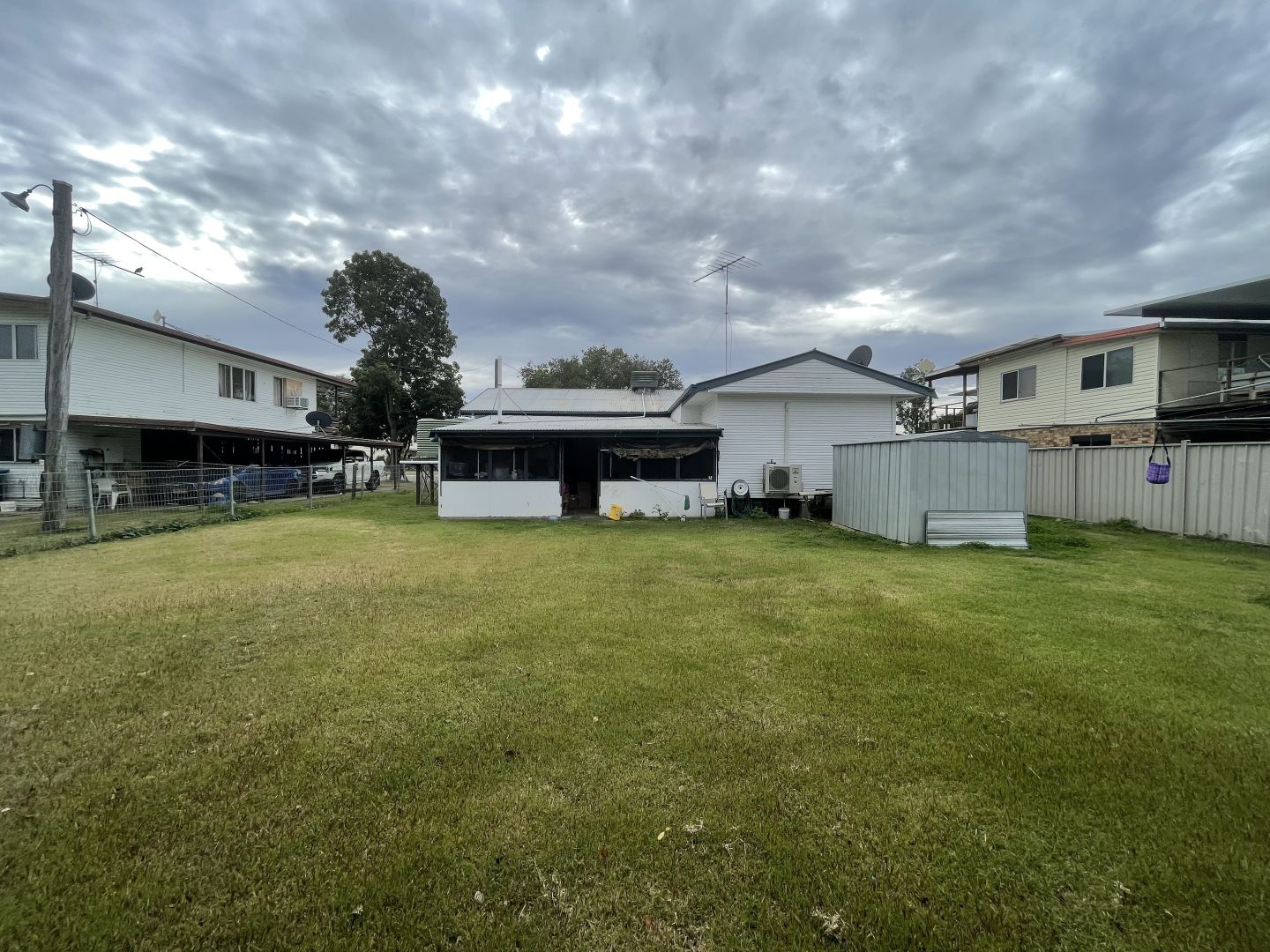 14 Hamilton St, Theodore QLD 4719 Domain