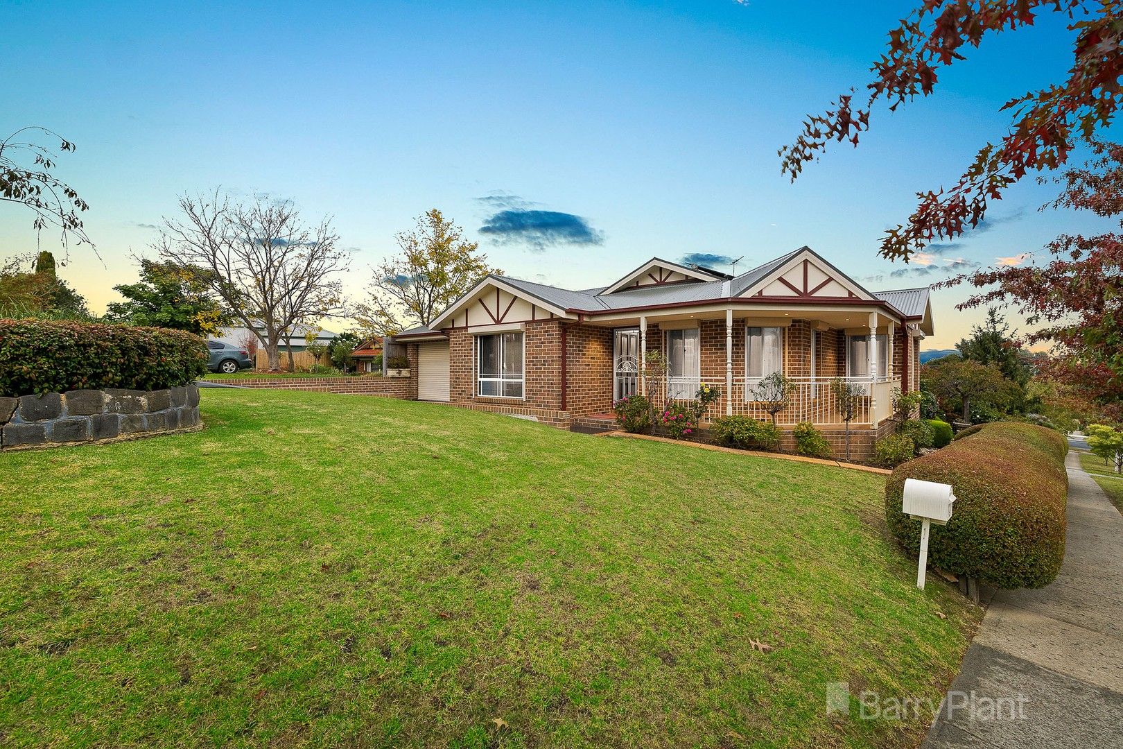 4 bedrooms House in 2 McCaffery Rise PAKENHAM VIC, 3810