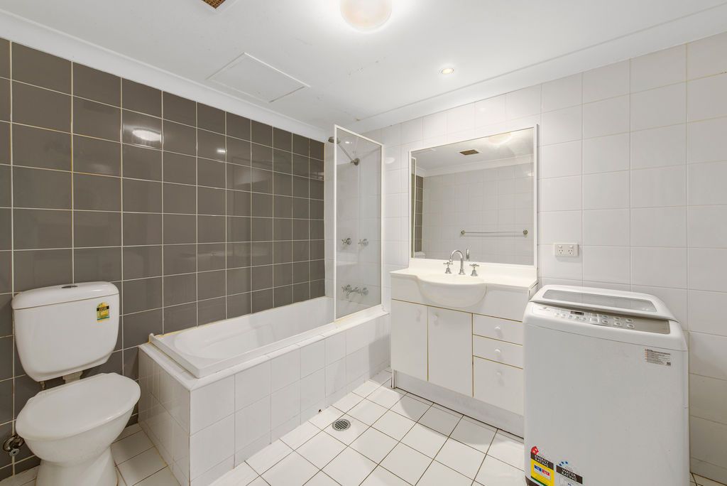 302/1 Poplar Street, Surry Hills NSW 2010, Image 2