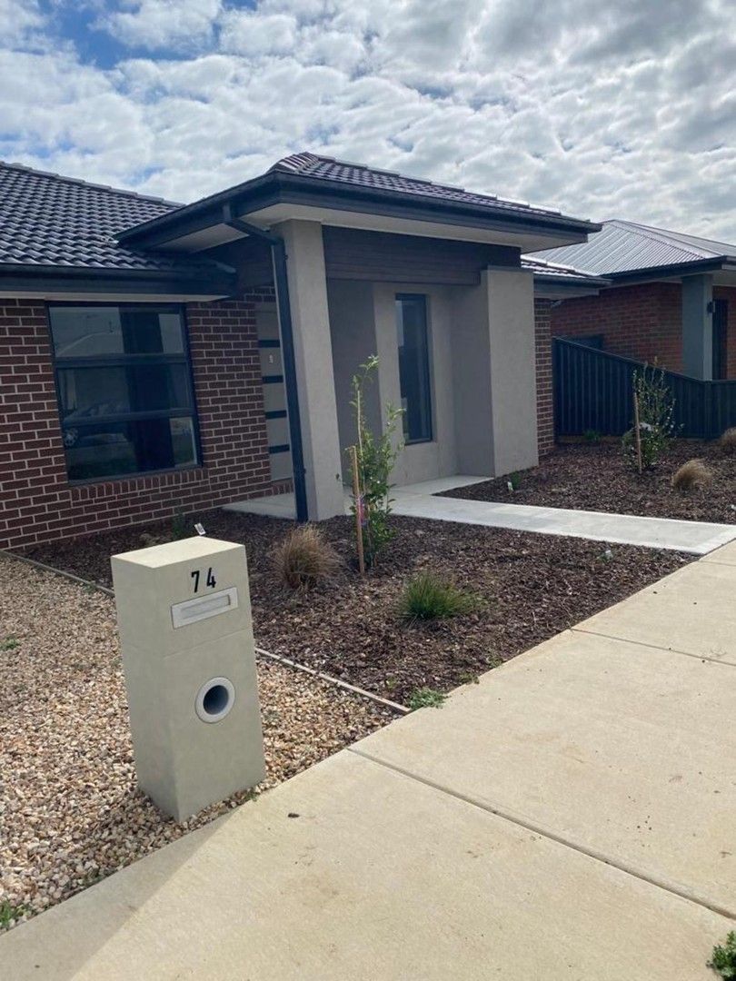 4 bedrooms House in 74 Grainger Parade LUCAS VIC, 3350