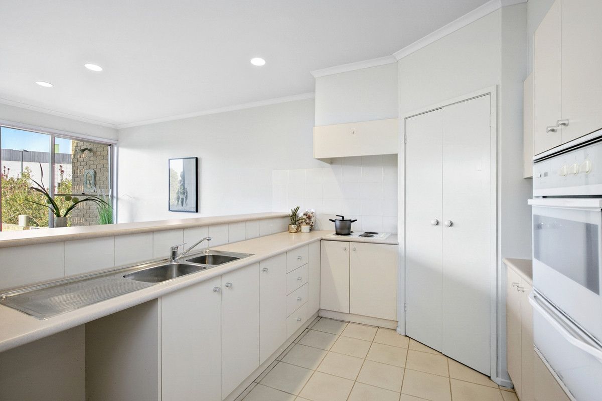 5/1A Great Ocean Road, Jan Juc VIC 3228, Image 2