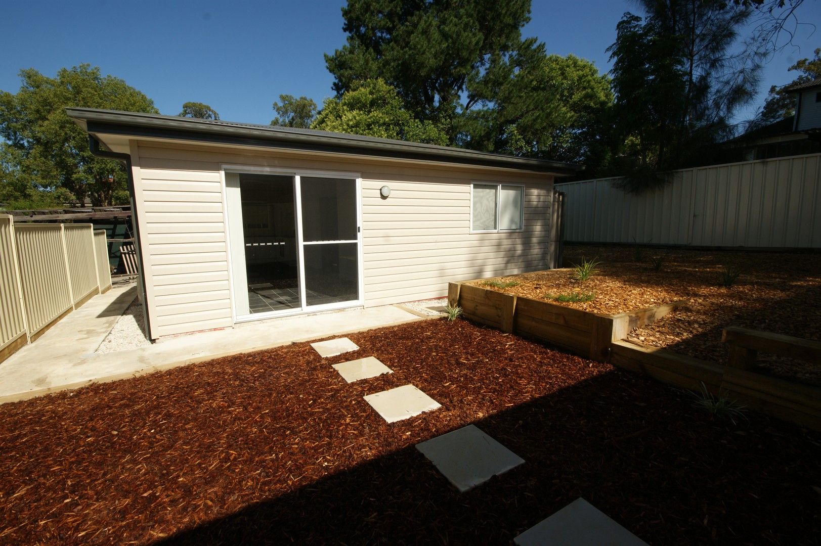 2 bedrooms House in 28a Hilltop Avenue BLACKTOWN NSW, 2148