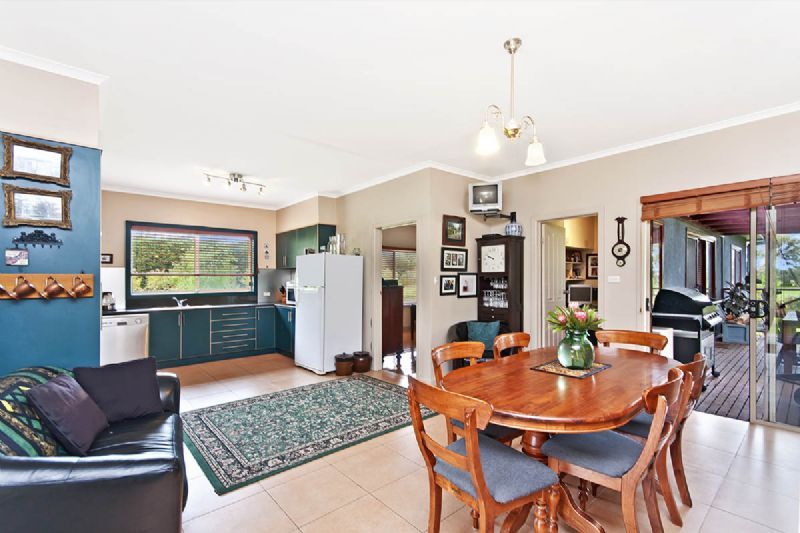 498 Codrington- Bessiebelle Rd, Codrington VIC 3285, Image 1