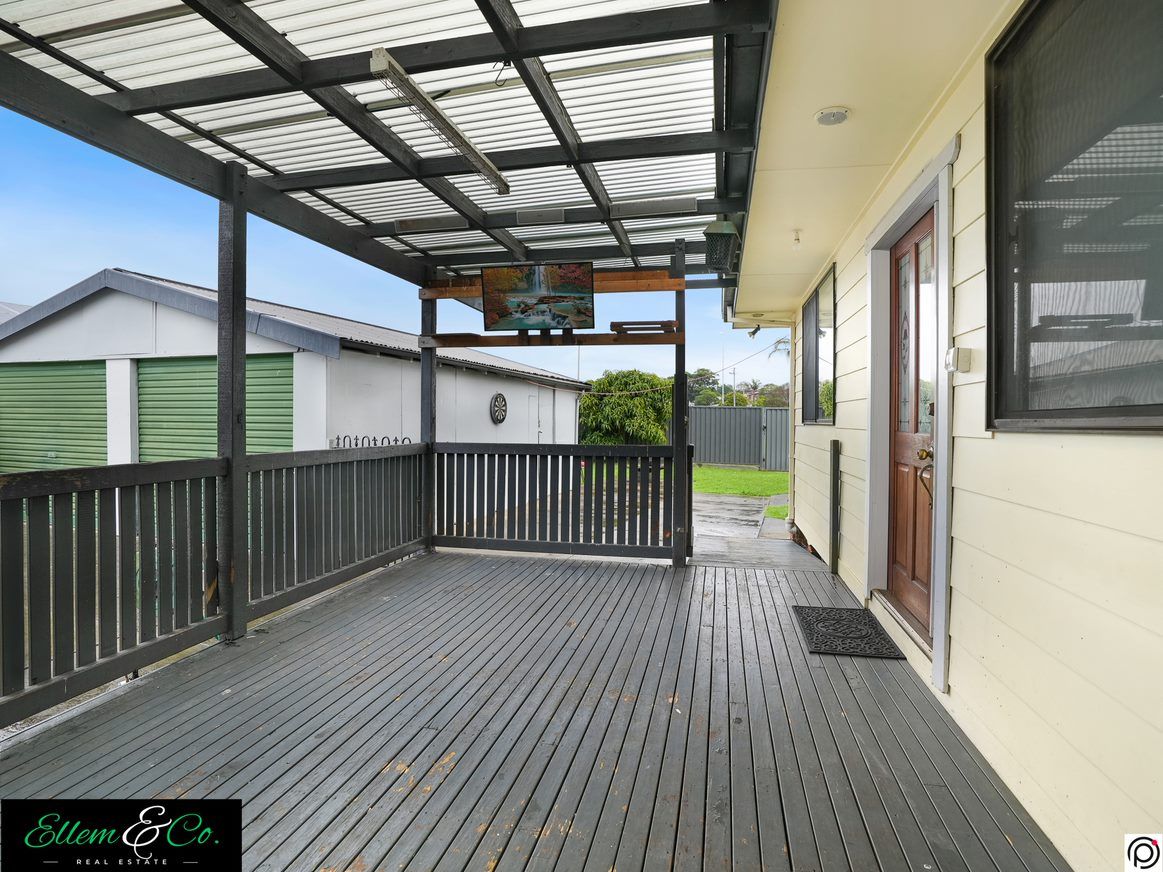 2 Leawarra Avenue, Warilla NSW 2528, Image 1