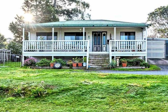 Picture of 87 Gravelly Beach Road, BLACKWALL TAS 7275