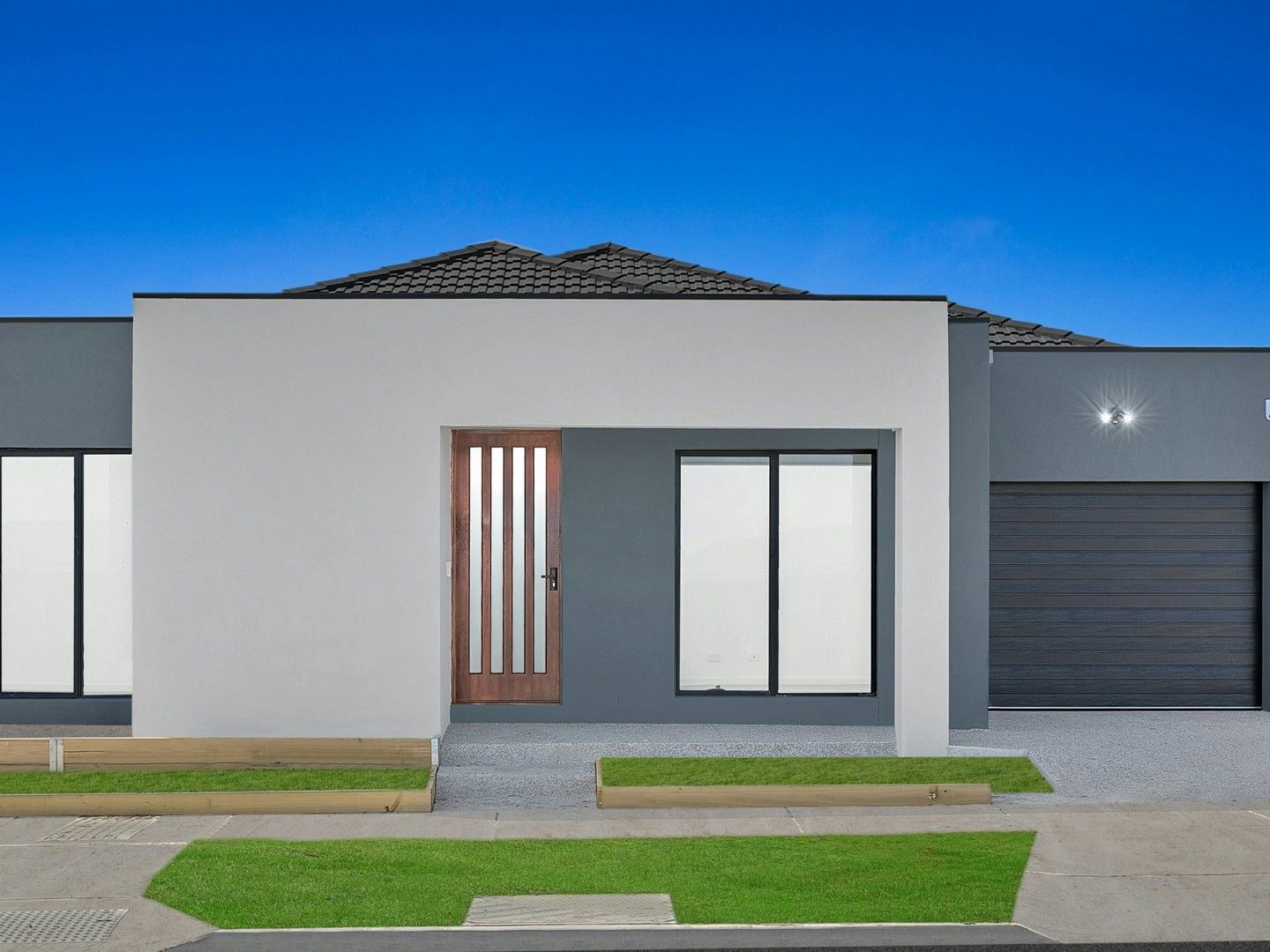 4 bedrooms House in 11 Hutch Ave DONNYBROOK VIC, 3064