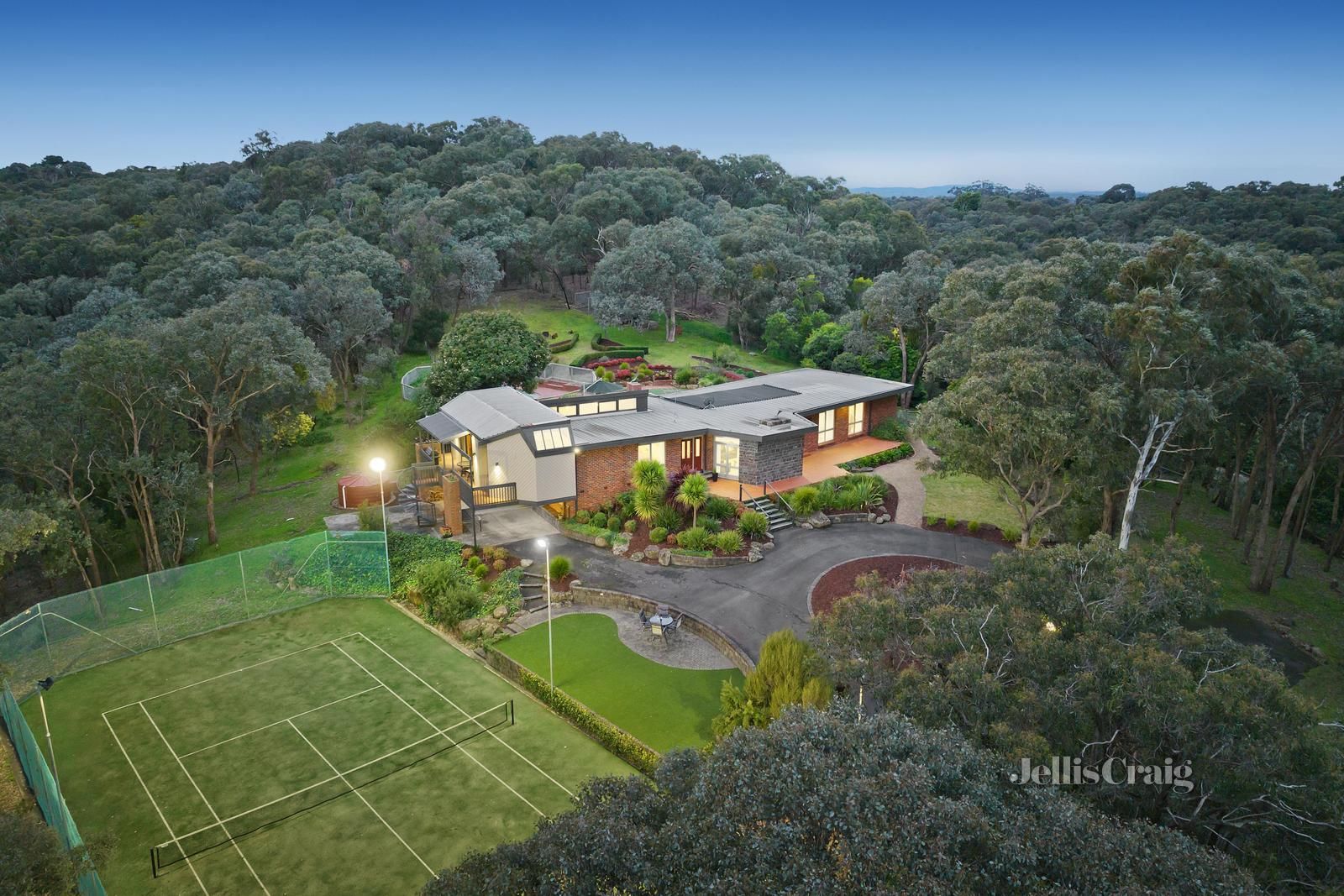 4 bedrooms House in 37-45 Seymour Drive PLENTY VIC, 3090