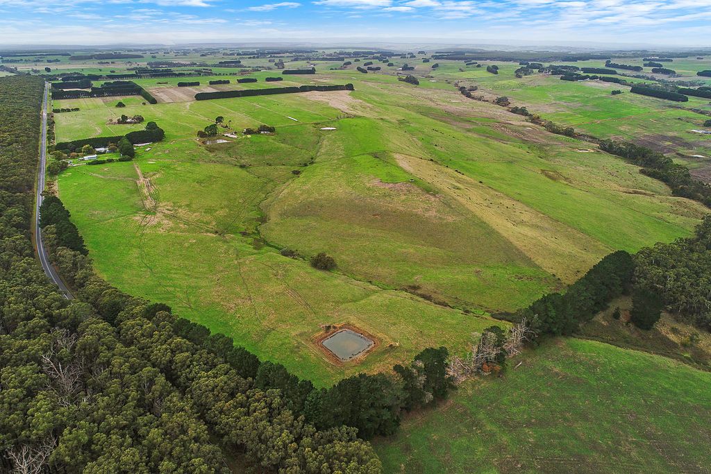 206 Timboon-Colac Road, Simpson VIC 3266, Image 2